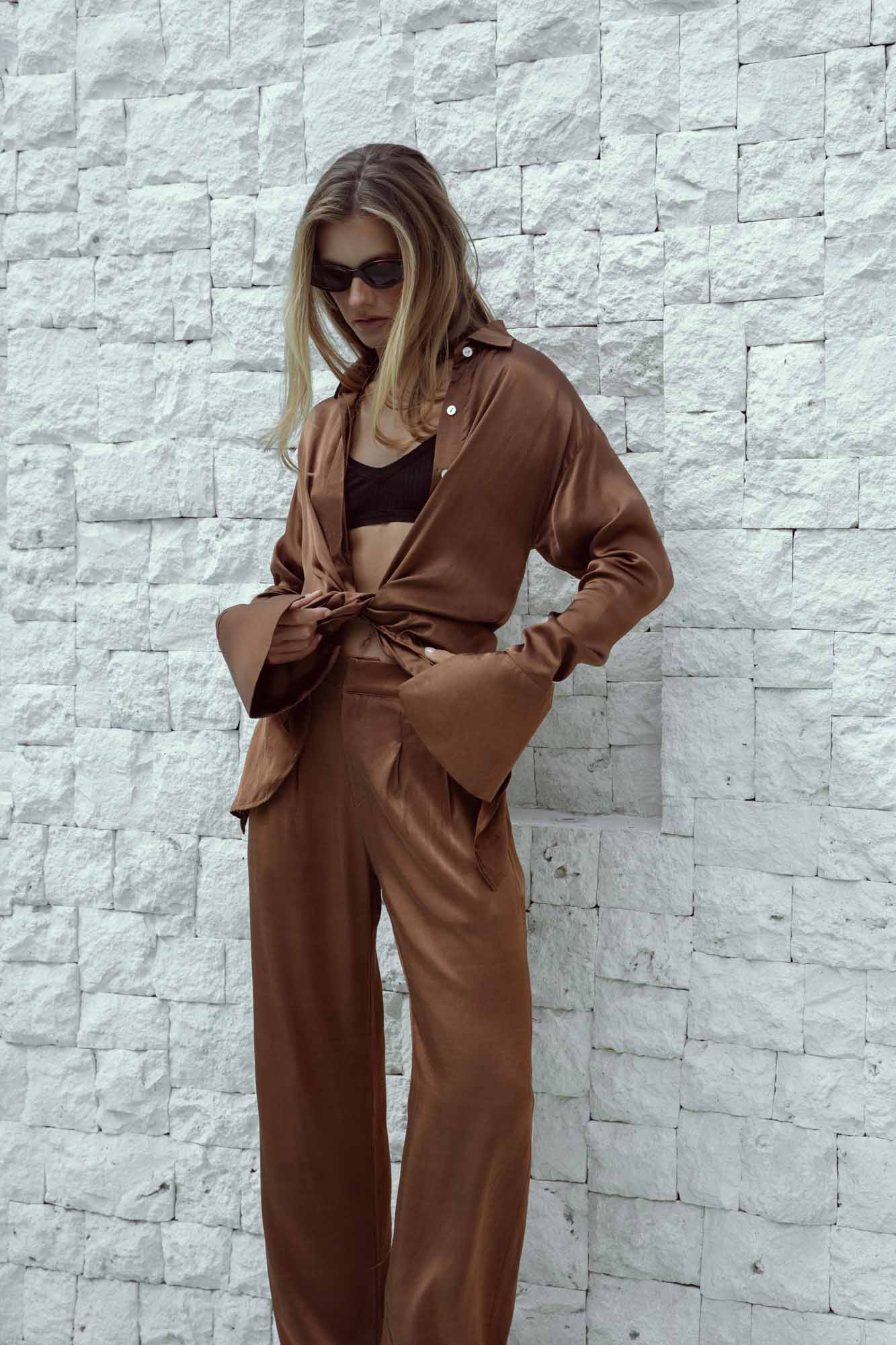 ALEX CAMEL OVERSIZED SATIN BUTTON-DOWN